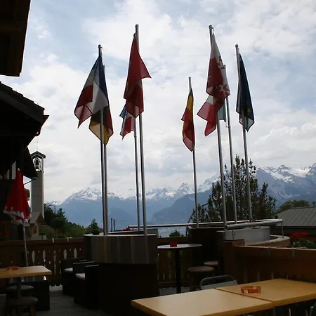 Cafe De La Poste Bed & Breakfast