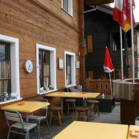 Cafe De La Poste 3*