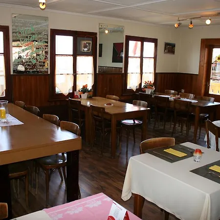 Cafe De La Poste
