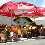 Cafe De La Poste