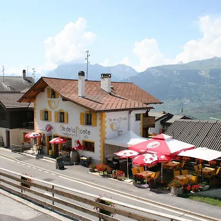 Nocleg ze śniadaniem Cafe De La Poste 3*