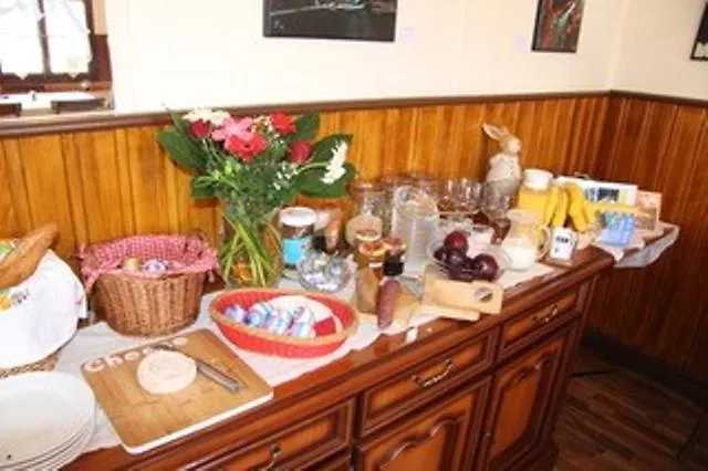 Cafe De La Poste Отель типа 